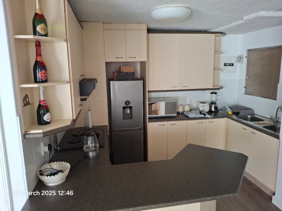 To Let 2 Bedroom Property for Rent in Humewood Eastern Cape